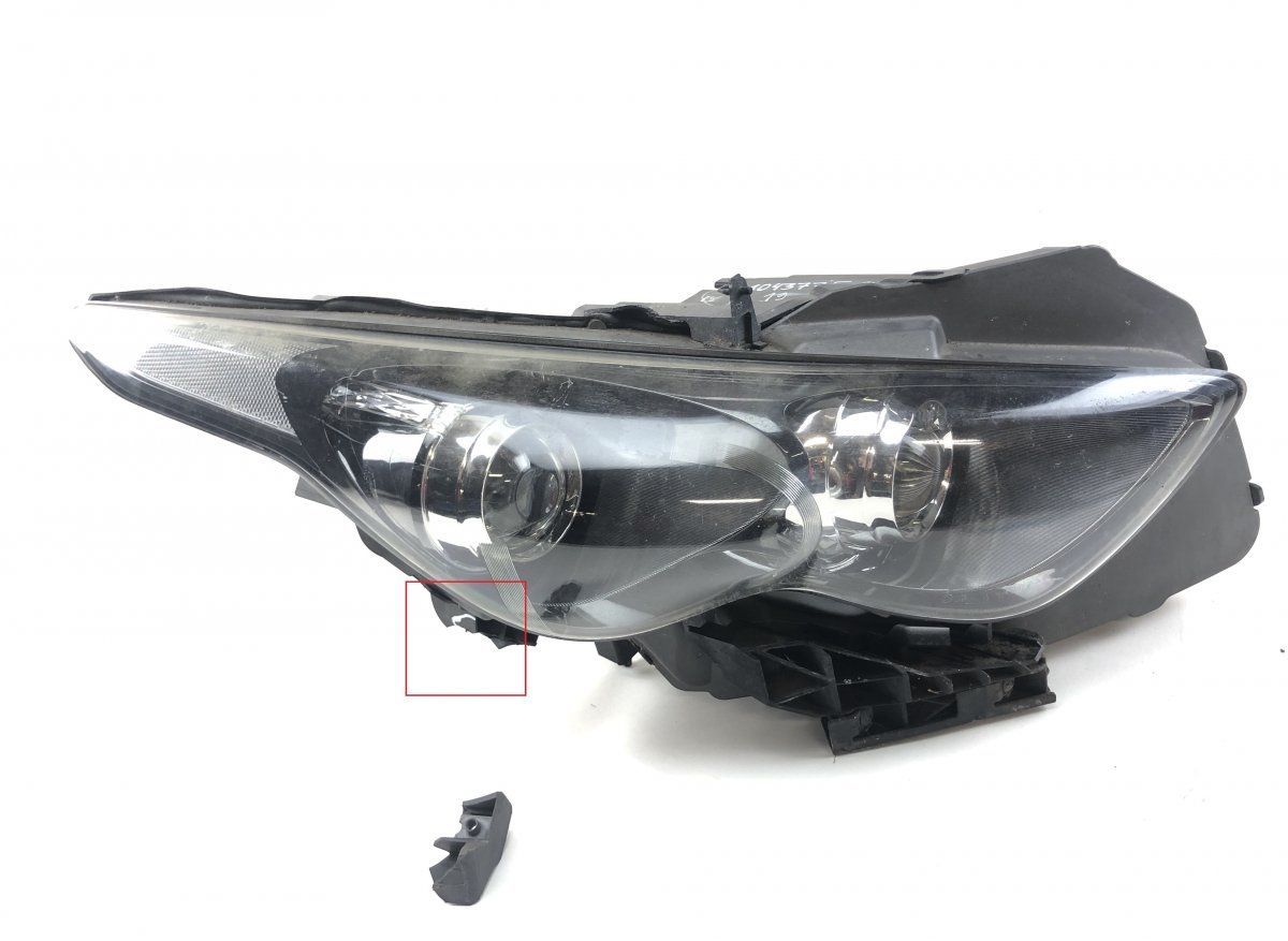 260101CH0E Headlight right INFINITI FX II / QX70 (S51) (2008-2017)