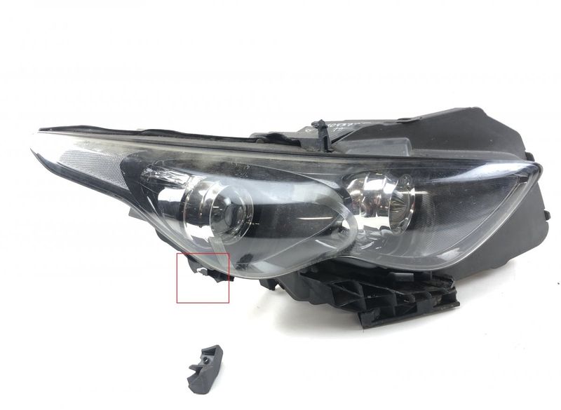 260101CH0E Headlight right INFINITI FX II / QX70 (S51) (2008-2017)