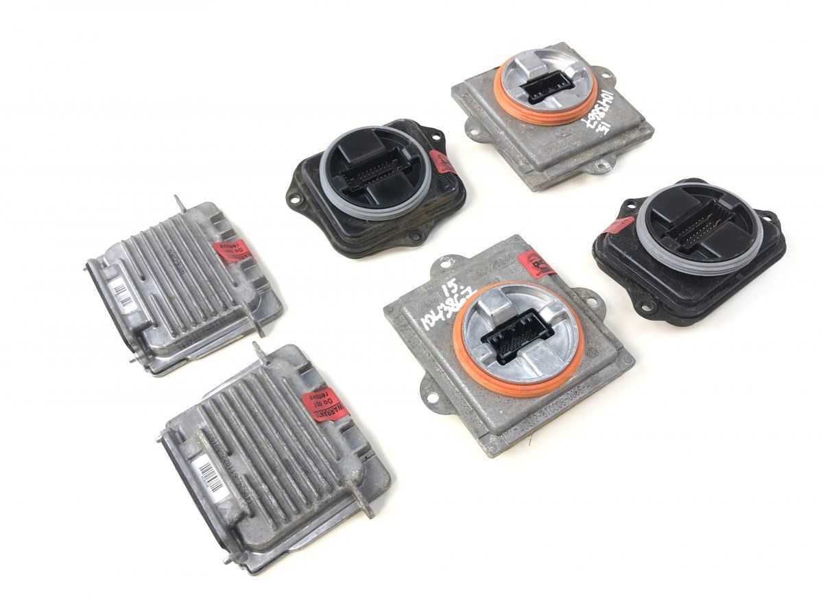 89089352 90042671 L90035854 Xenon headlight control unit set JEEP GRAND CHEROKEE IV (WK, WK2) (2010-2021)