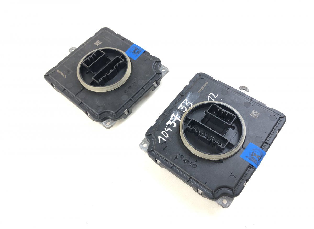 32337412 Xenon headlight control unit set VOLVO XC40 / EX40 / EC40 (536, 539) (2017-)