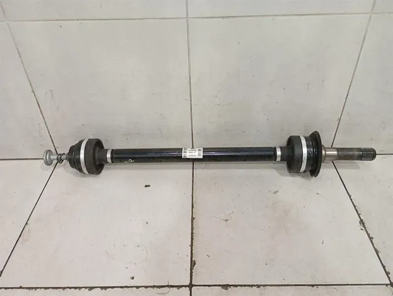 BMW 18--25 G16 M8 drive shaft rear right 8089850 rear right drive shaft-