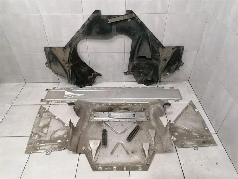 Audi R8 Type 42 V10 5.2 Spyder Undertray Set 420825205G Underbody Trim -