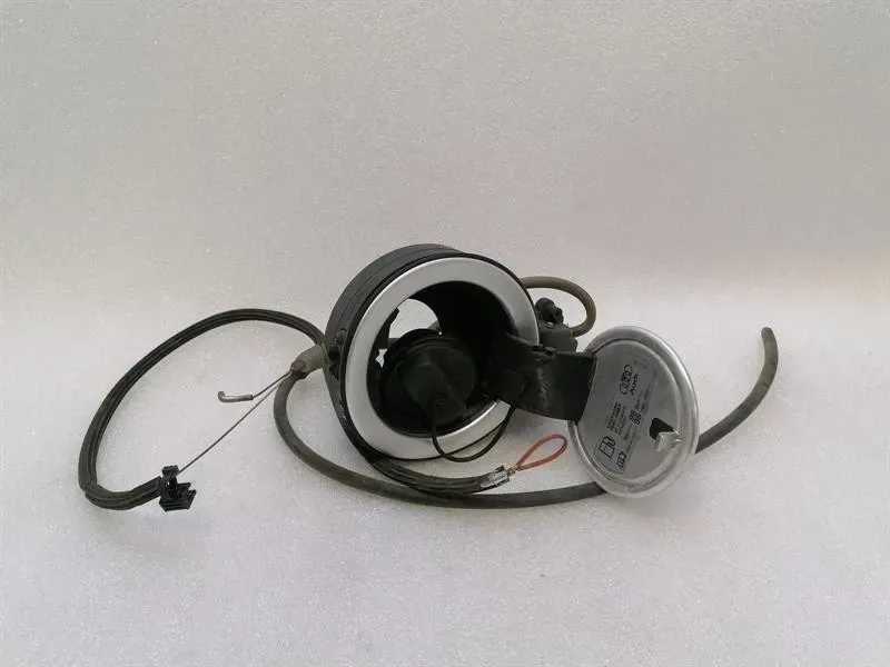 Audi R8 Type 42 V10 5.2 Spyder fuel filler cap 427809900C fuel cap tank flap-