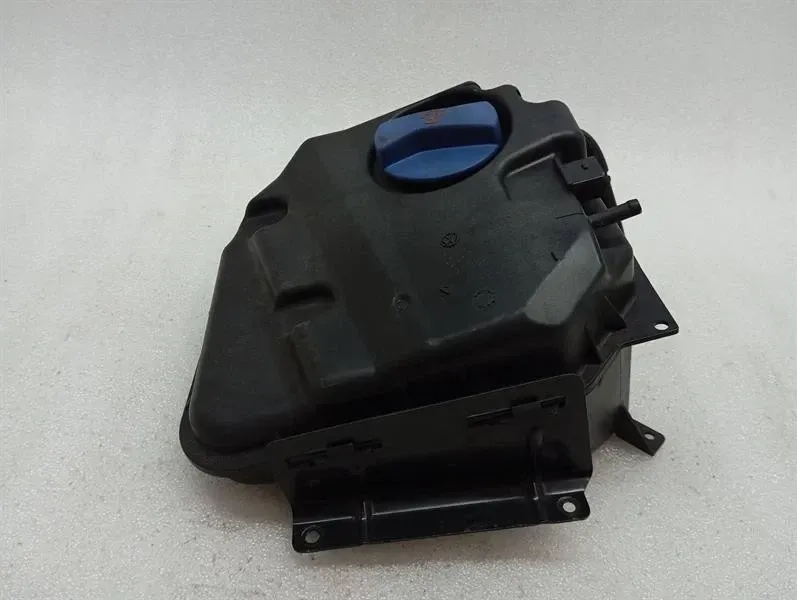 Audi R8 Type 42 V10 5.2 Expansion Tank 420121403 Expansion Tank Coolant-