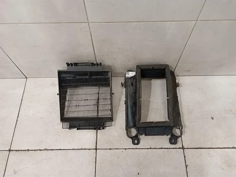 Mercedes C Class W205 Holder Bracket A2055006200 Holder Carrier AMG Intercooler-