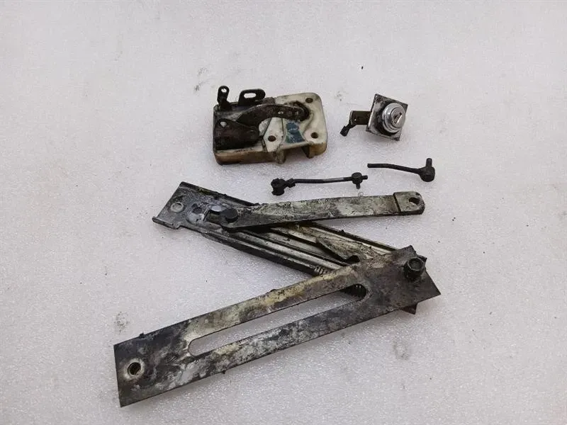 Aston Martin Vantage AM Series 3 1973-1978 Door Lock Door Lock -