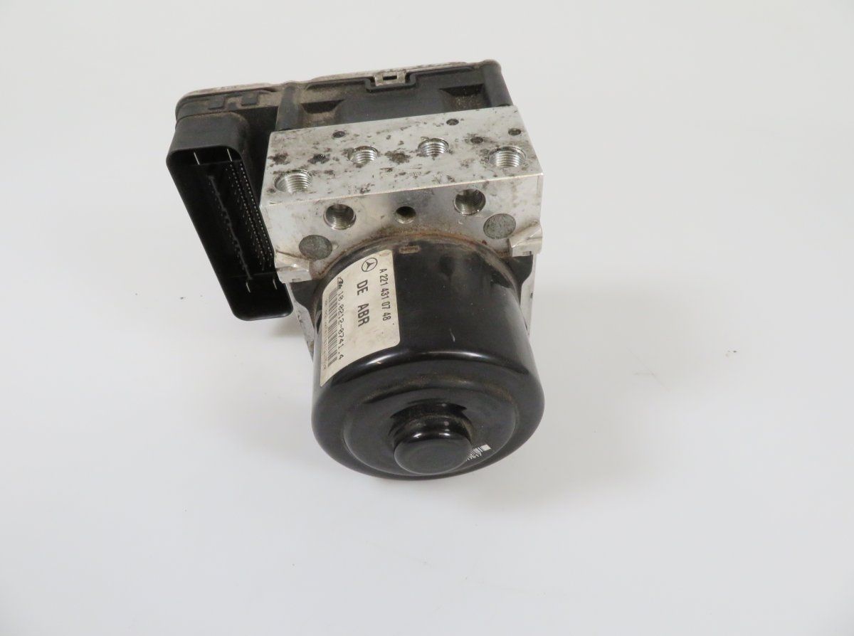 A2214310748 A2219014700 A2214319712 A2214311048 A2214311648 A2219010600 A2219001701 A2219003201 A2219007903 A2219002004 ABS hydraulic unit / pump MERCEDES-BENZ S-CLASS (W221) (2005-2013)