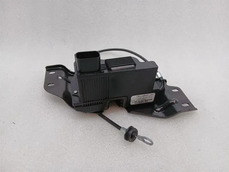 McLaren 600LT Spider Door Lock 11A8745CP R Door Lock -