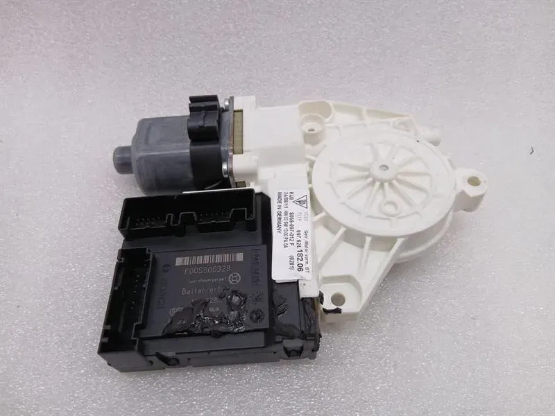 Porsche 911 997 door window motor 99762418206 window regulator motor passenger