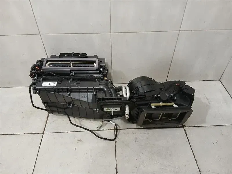 Ferrari Roma F169 Heater Blower Engine 781682 RHD RIGHT HAND DRIVE