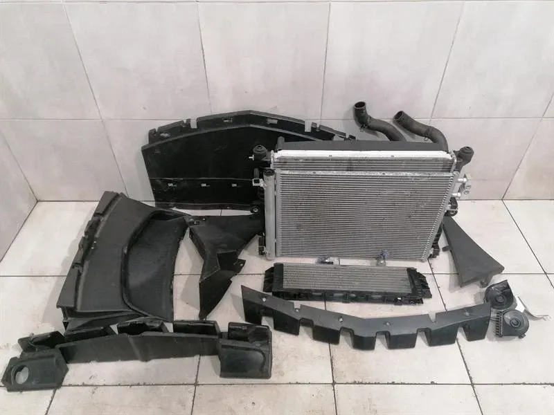 Chevrolet Corvette C7 Grand Sport Radiator Pack 23267151 Radiator Pack -