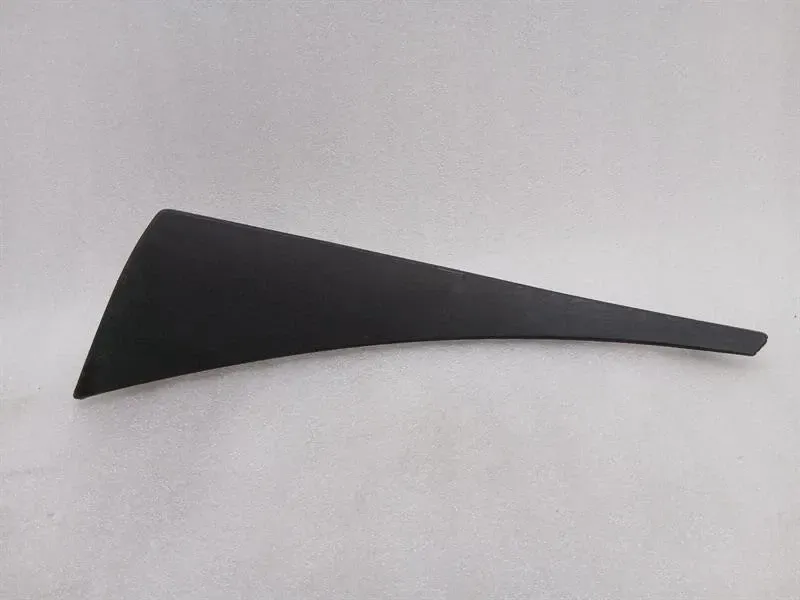 Chevrolet Corvette C7 Grand Sport Rear Wheel Opening Molding 23489905 -