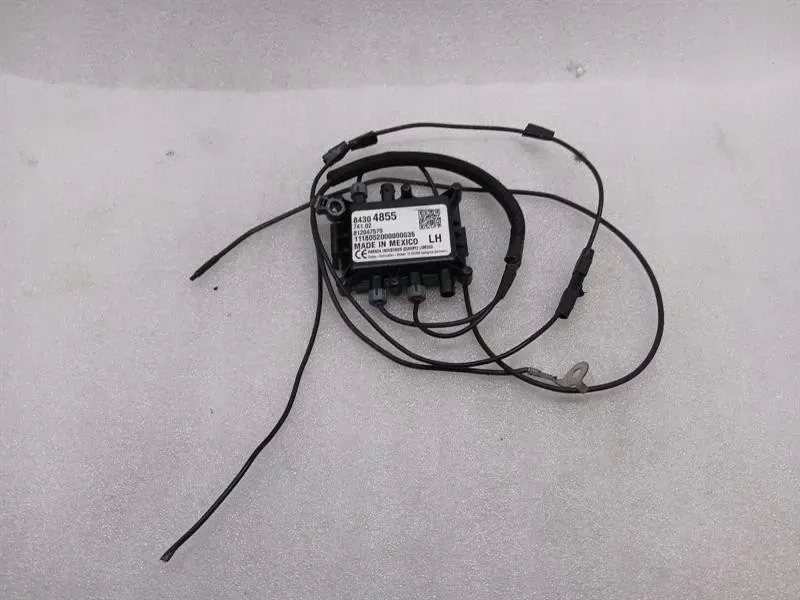 Chevrolet Corvette C7 Grand Sport Antenna Module 84304855 ECU Faulty-