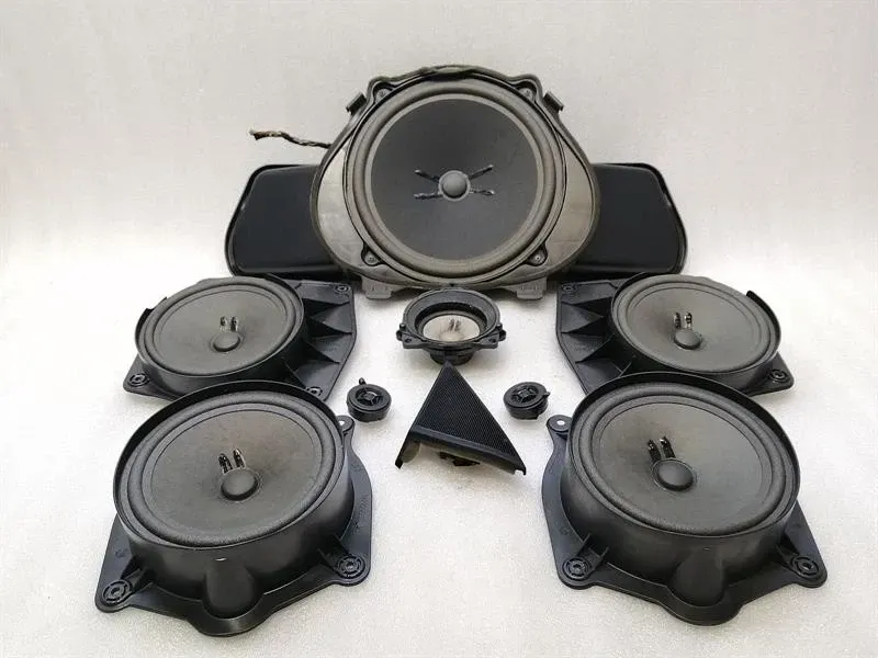 Mercedes S-Class W221 Speaker Set A2218202402 Speaker Set A2218203102-