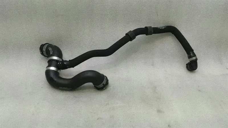Mercedes E Class W238 Cooling Pipe A2135007100 Coolant Hose AMG-