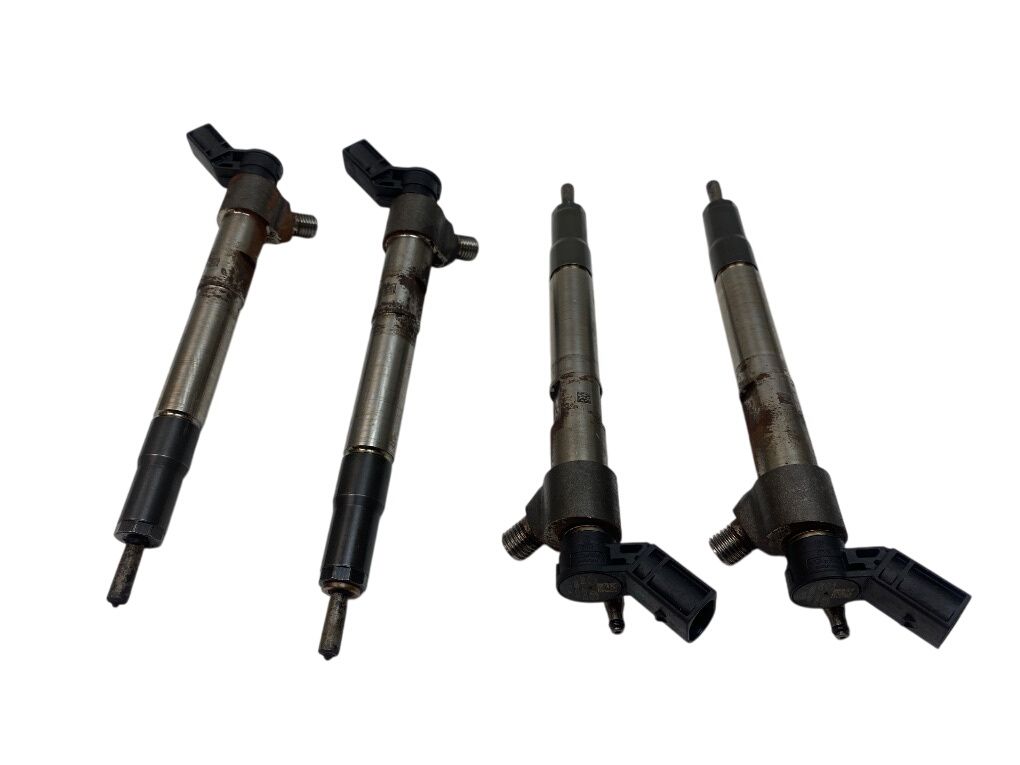 338002U000 Fuel injector set KIA CEED III (CD) (2018-)