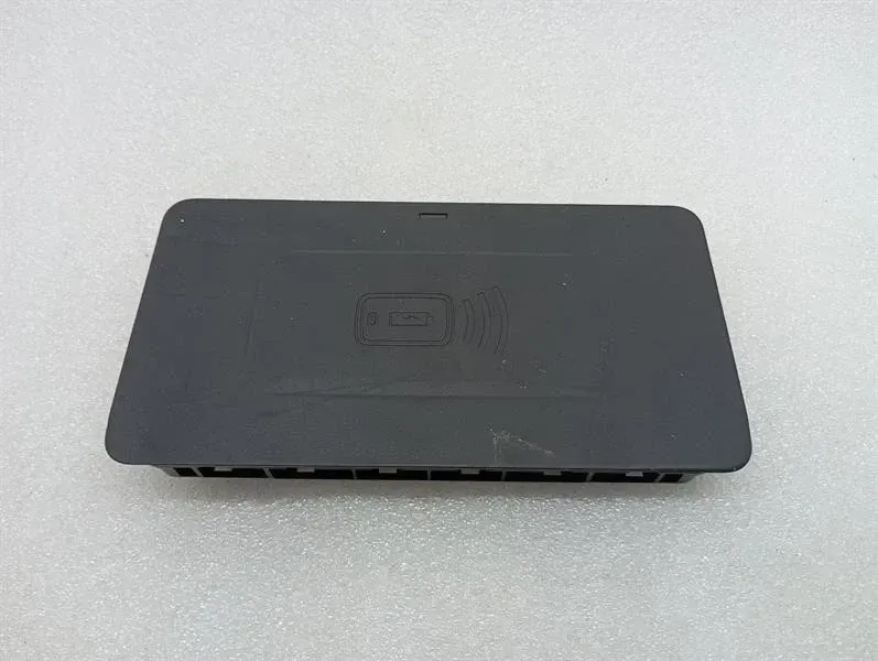 BMW 4 G83 M4 electronic module 5A82C19 phone charger control unit -