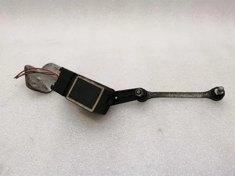 Mercedes SL R230 Rear Right Level Sensor A2303200432 Level Sensor Rear Right-