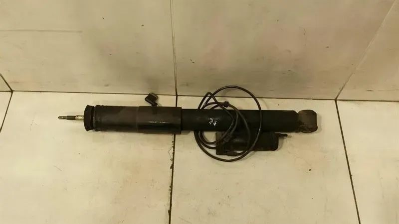 Mercedes CLS W219 shock absorber rear right A2113262700 shock absorber rear EDC-