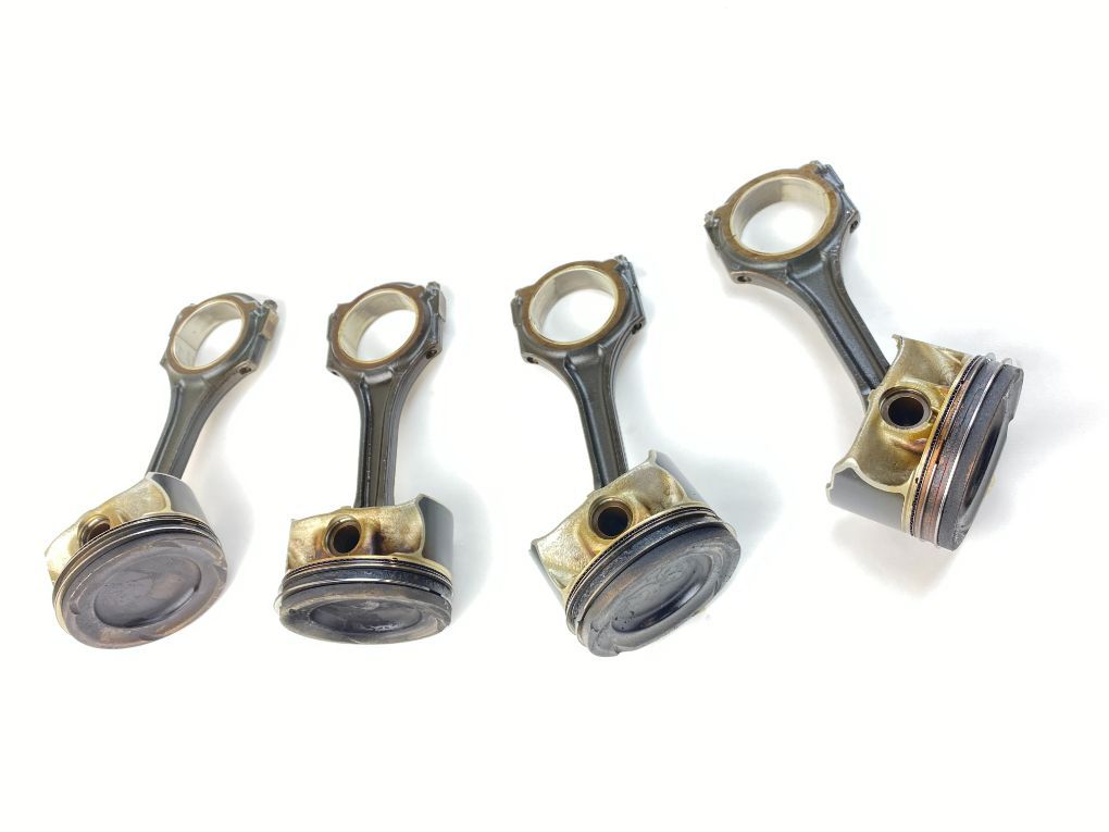 A2740303400 A2740302417 Piston Kit MERCEDES-BENZ C-CLASS (W205) (2013-2021)