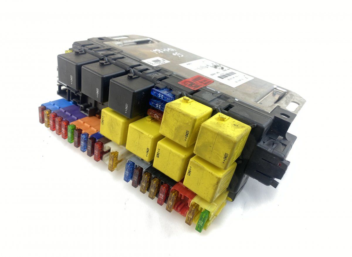 05045117 Fuse box MERCEDES-BENZ SL-CLASS (R230) (2001-2012)