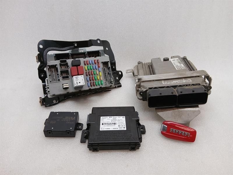 Ferrari 488 F142M Engine ECU 291539 Engine Control Unit SET SET