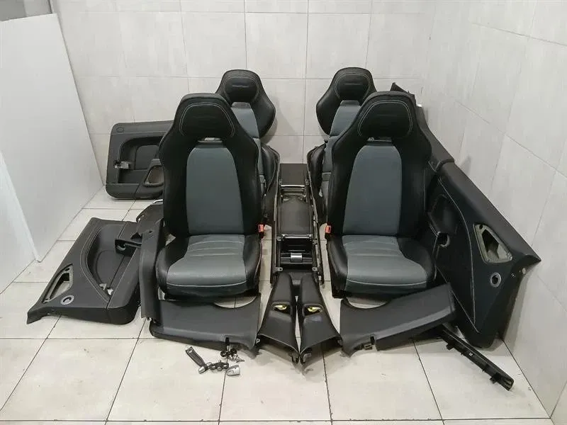 Aston Martin Rapide 10-14 Seats Rapide Seats Interior Vented TV