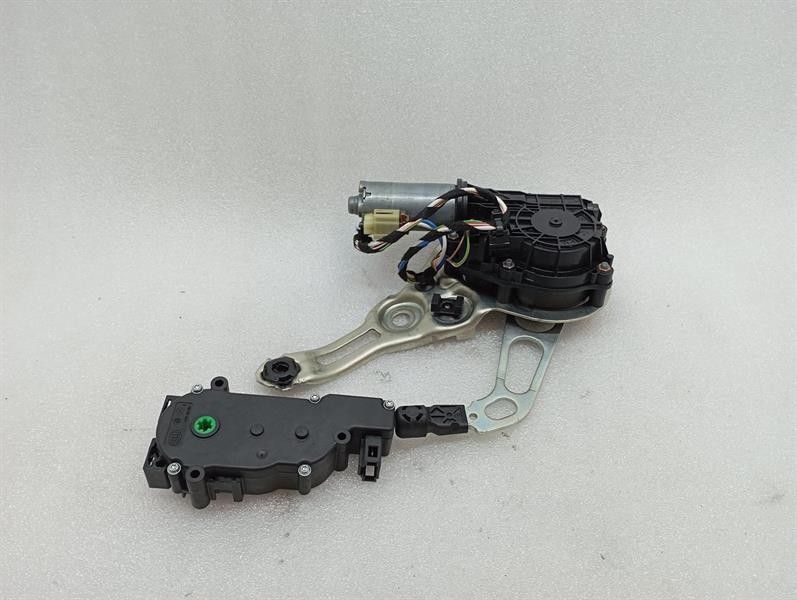 Mercedes C Class W205 Boat Lid Strut A2058202603 Electric Boot Drive Motor