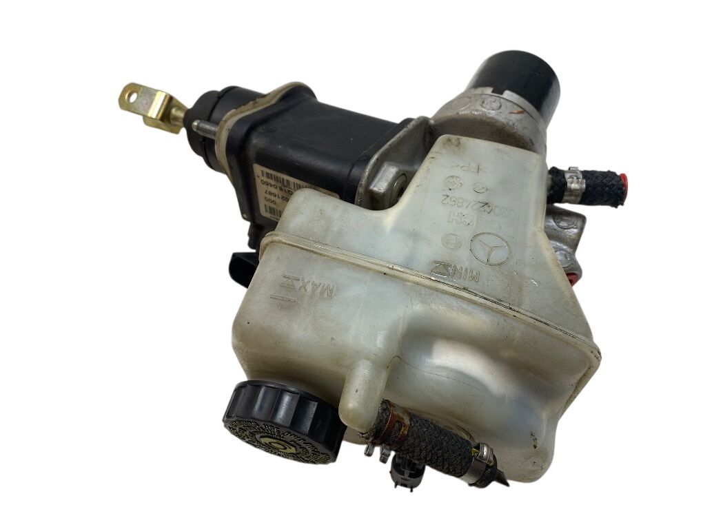 0204021687 0204024105 0204251302 Brake Master Cylinder MERCEDES-BENZ SL-CLASS (R230) (2001-2012)