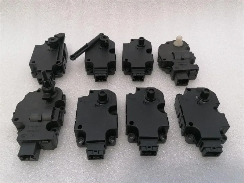 MERCEDES S-CLASS W222 HVAC ACTUATORS A0999069600 HEATER MOTOR