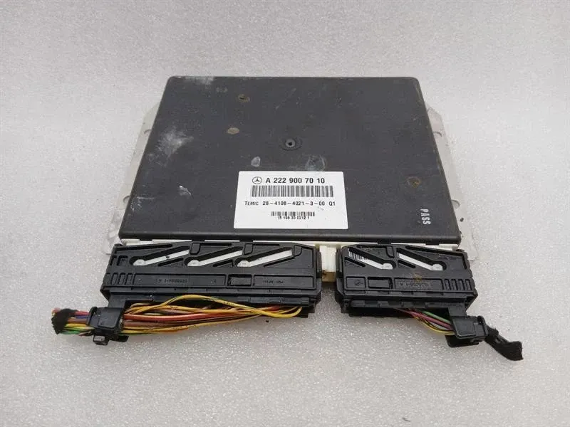 Mercedes C W205 Pneumatic Suspension Control A2229007010 ECU