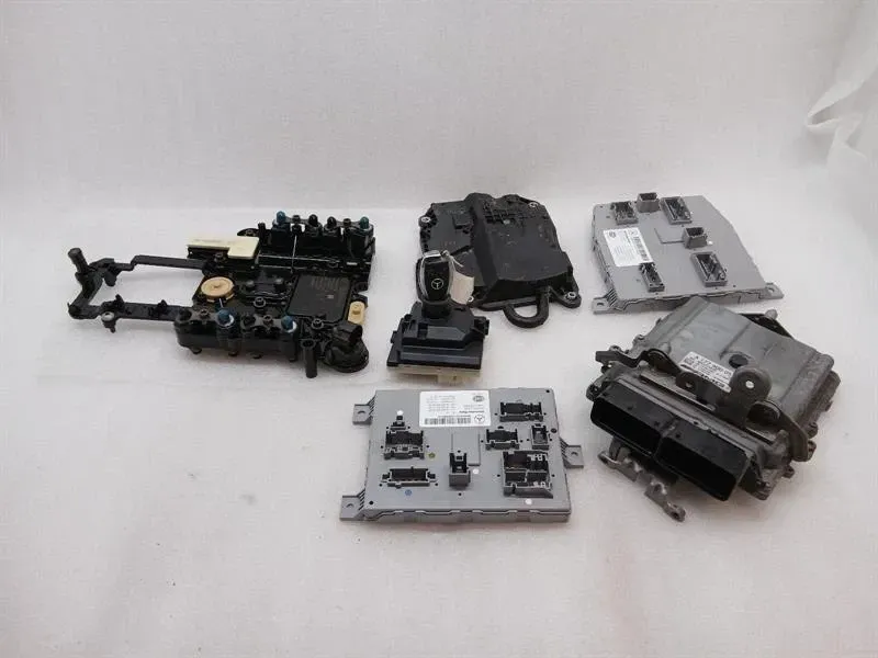 MERCEDES C63 AMG Only W205 Engine ECU 15-18 M177 A1779000501 Engine Control Unit