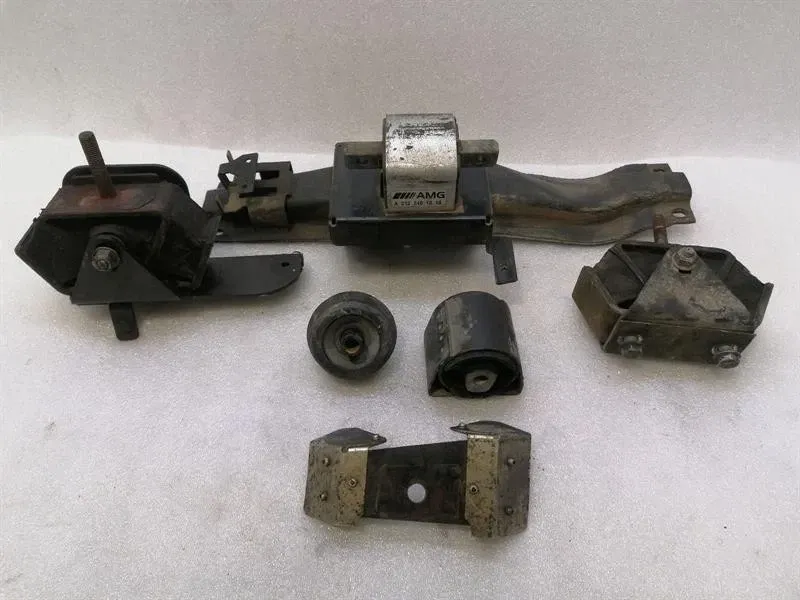 Mercedes G-Wagen W463 Engine Mount Set A4632602660 Engine Mount Set A4602407118