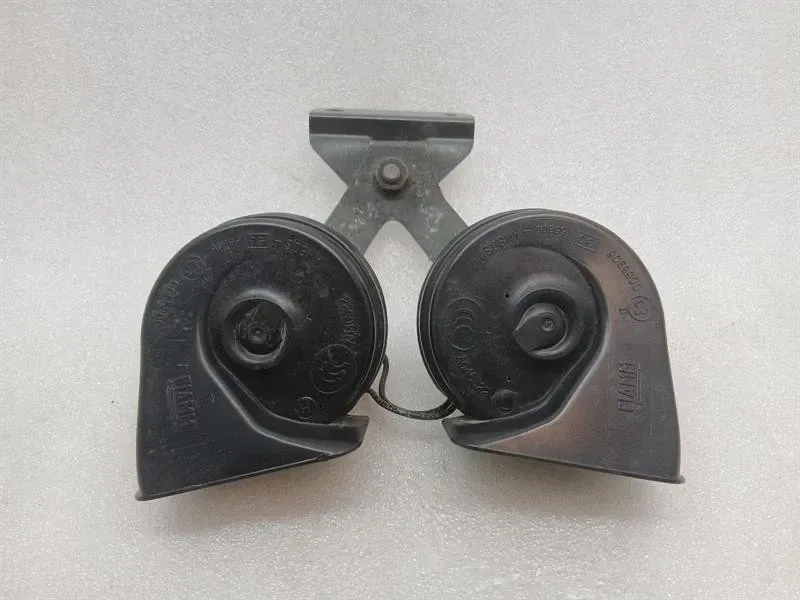 Aston Martin Vantage V8 Horn AD23-13A803-BA Horn Fanfare