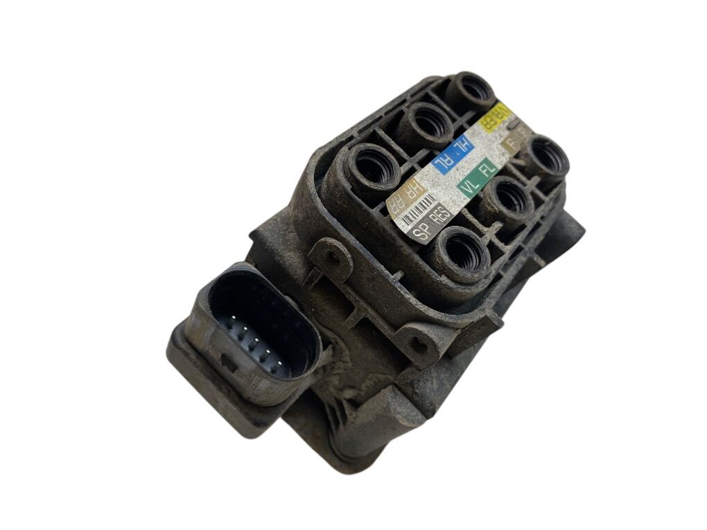 A2123200358 Air suspension valve block MERCEDES-BENZ E-CLASS (W212) (2009-2016)