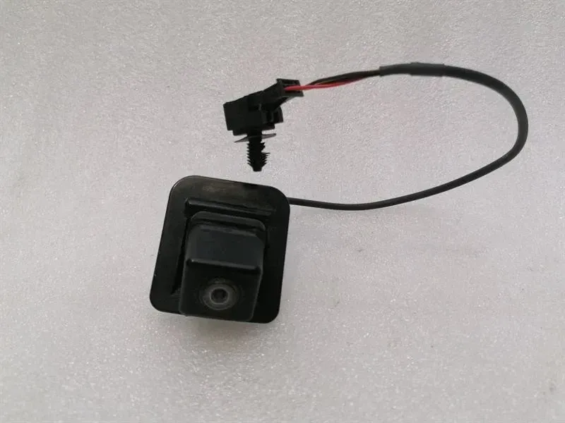 Mercedes S-Class W221 Rear View Camera A2218206397 Rear View Camera Faulty