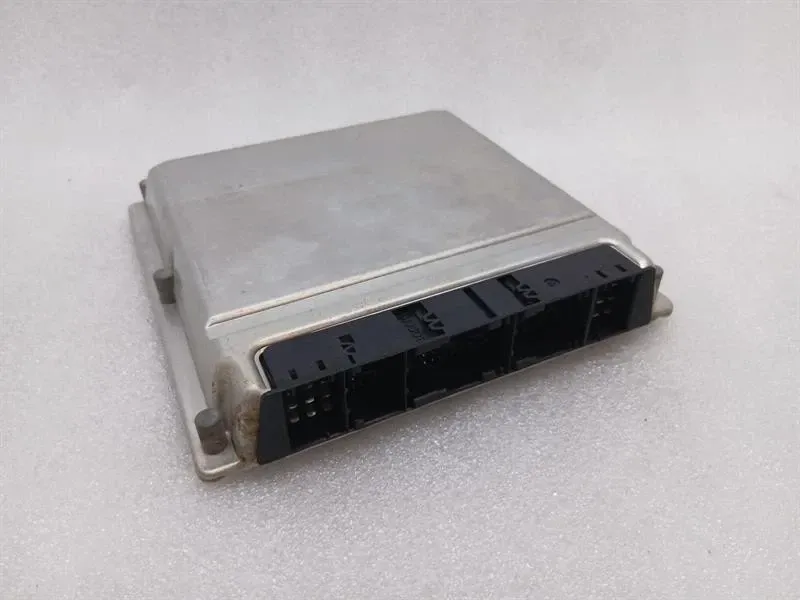 Mercedes S-Class W220 Engine ECU A2751530679 Engine Control Unit