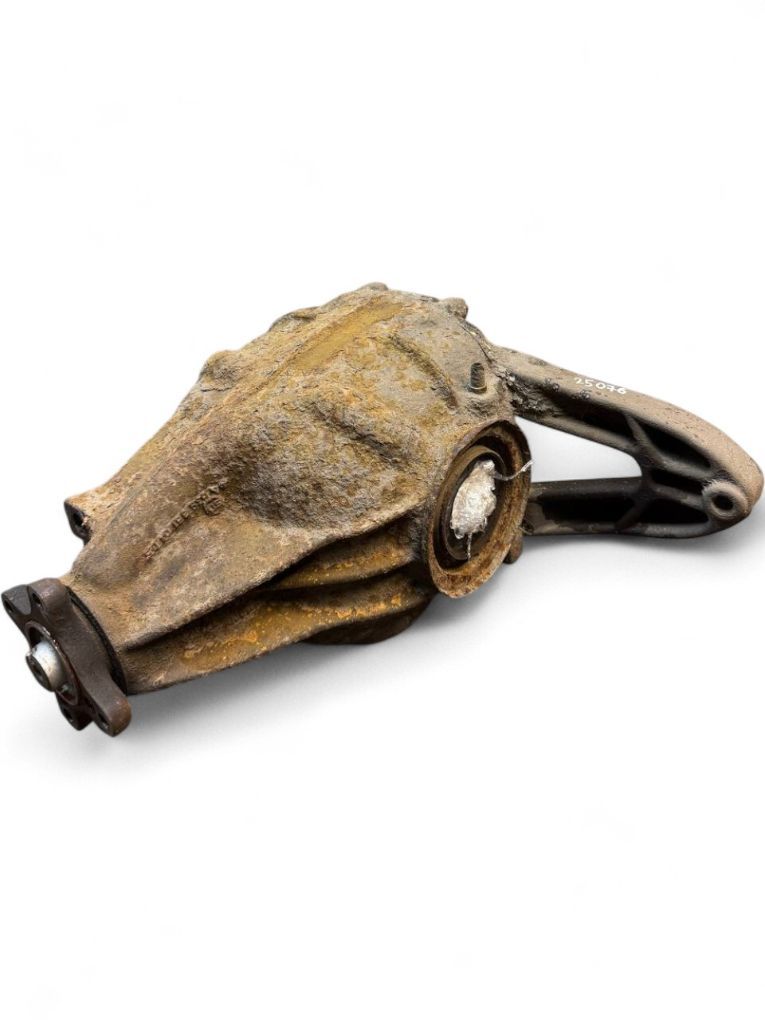 A6393501214 6393501214 A6393503014 6393503014 Rear axle differential MERCEDES-BENZ VITO / VIANO (W639) (2003-2014)