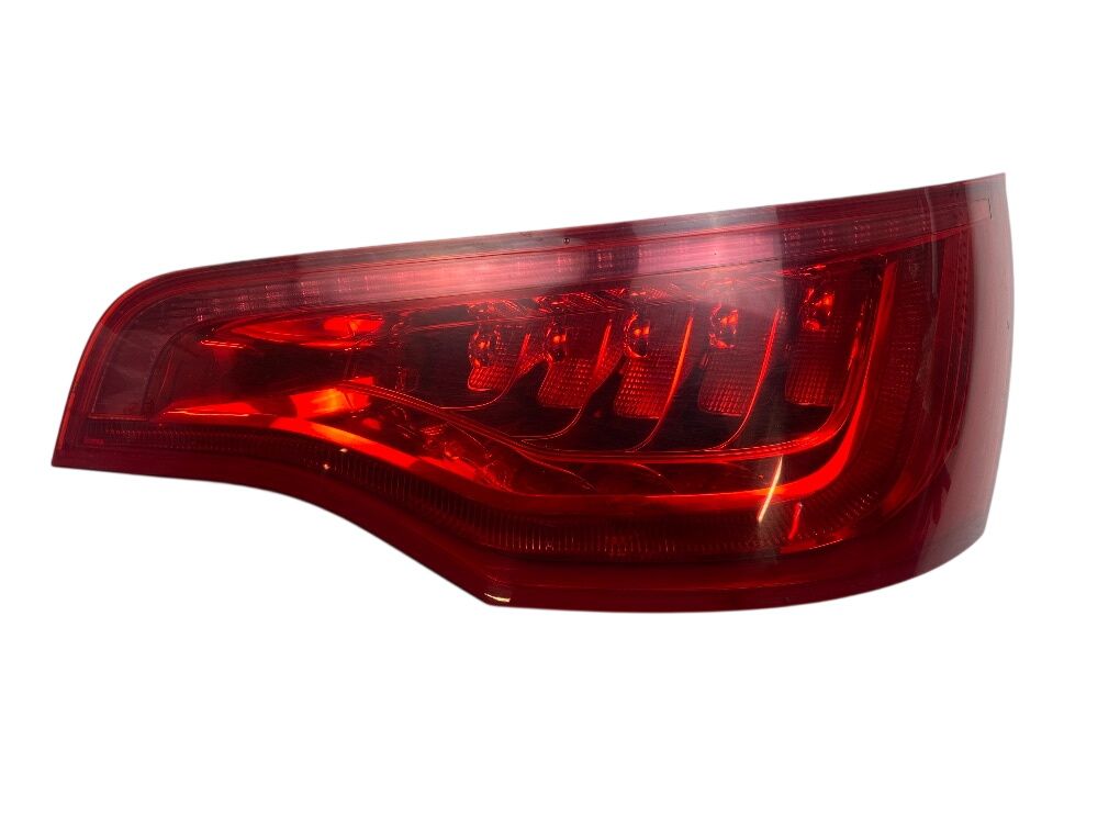 4L0945094L Tail light, right AUDI Q7 (4L) (2006-2015)