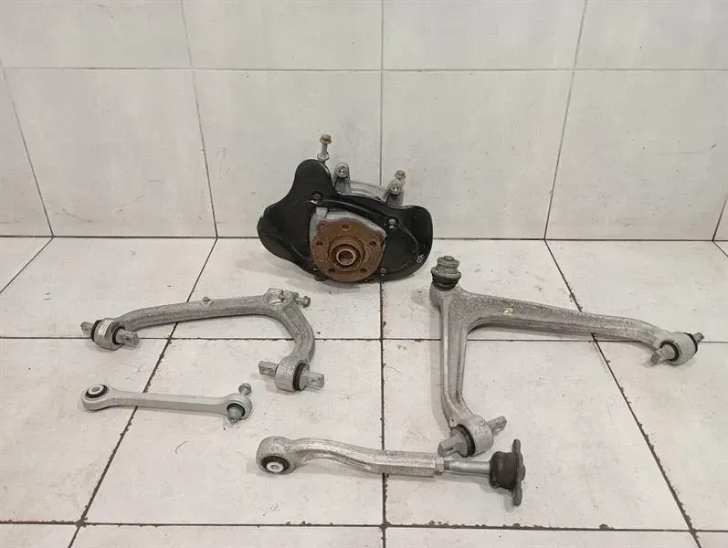 Lamborghini Huracan Right Rear Hub 4T0505434E Wheel Bearing Housing Rear Right