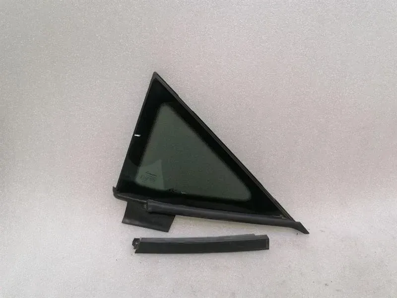 Lamborghini Huracan Right Front 1/4 Glass 4T0845116C Door Window 1/4 Front Right