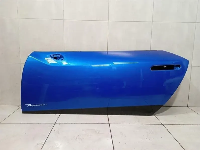 Lamborghini Huracan Coupe Left Front Door 4T8831051F Door Front Left