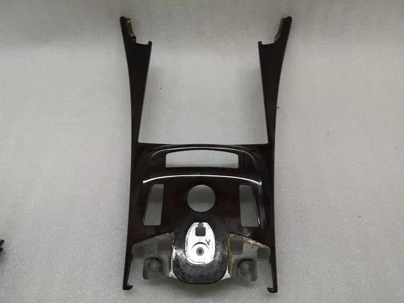 Mercedes S-Class W221 Center Console Cover A2216801807 Center Console Root Nut