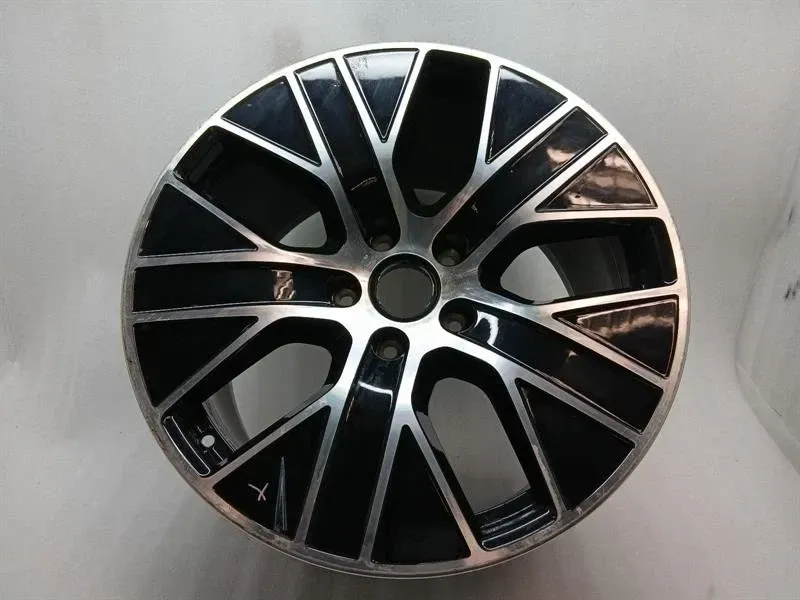Porsche Taycan 9J Alloy Wheel 9J1601025K Alloy Wheel 11Jx20 ET60 AERO