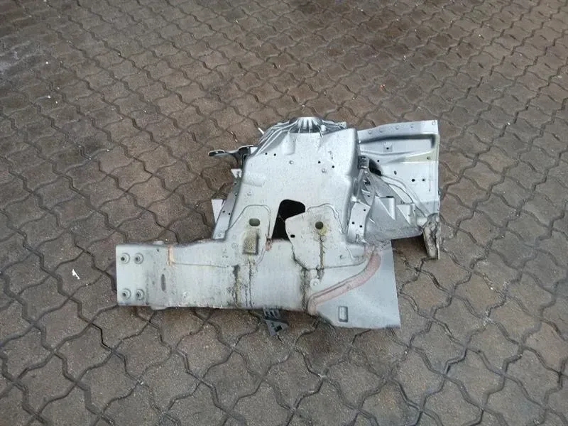 Mercedes CL W217 Right Front Chassis Leg A2226202215 Right Front Wheel Arch