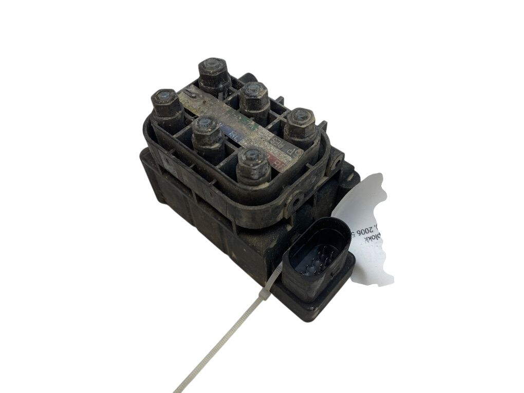 A2123200358 Air suspension valve block MERCEDES-BENZ S-CLASS (W221) (2005-2013)