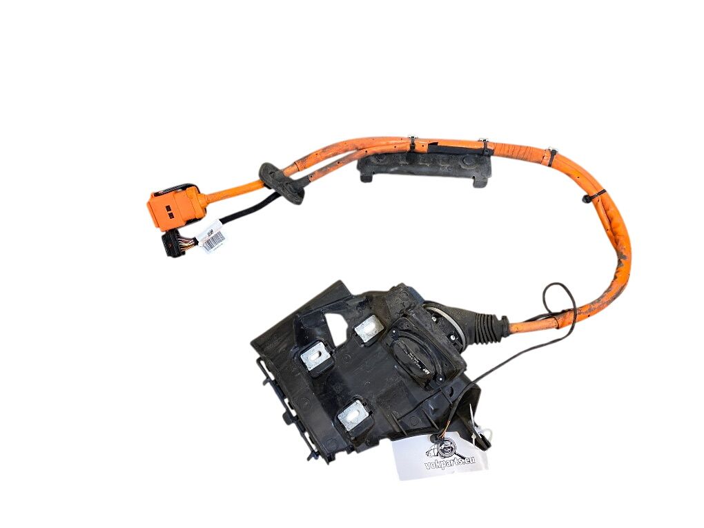 A2055403396 Battery charging port / dock MERCEDES-BENZ C-CLASS (W205) (2013-2021)