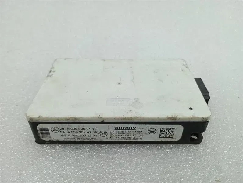 Mercedes C63 Amg W204 Radar Sensor A0009050110 Radar