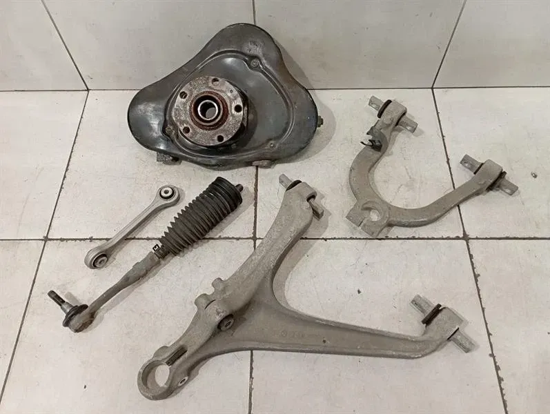 Audi R8 4S AWD Right Front Hub 4S0407246B Wheel Bearing Housing Front Right