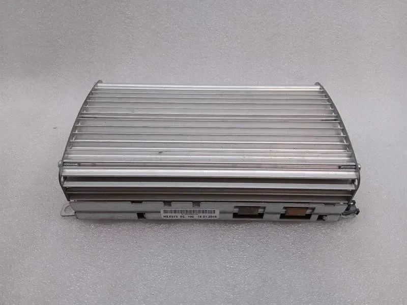 Ferrari 488 F142M Amplifier 318686 8-CHANNEL AMPLIFIER, BASE AUDIO Amp